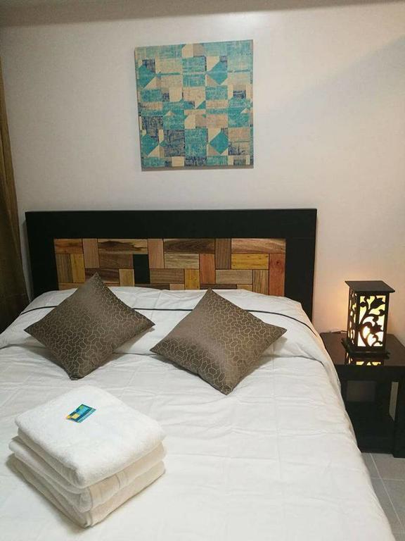 Aaa Condominium Tagaytay City Esterno foto